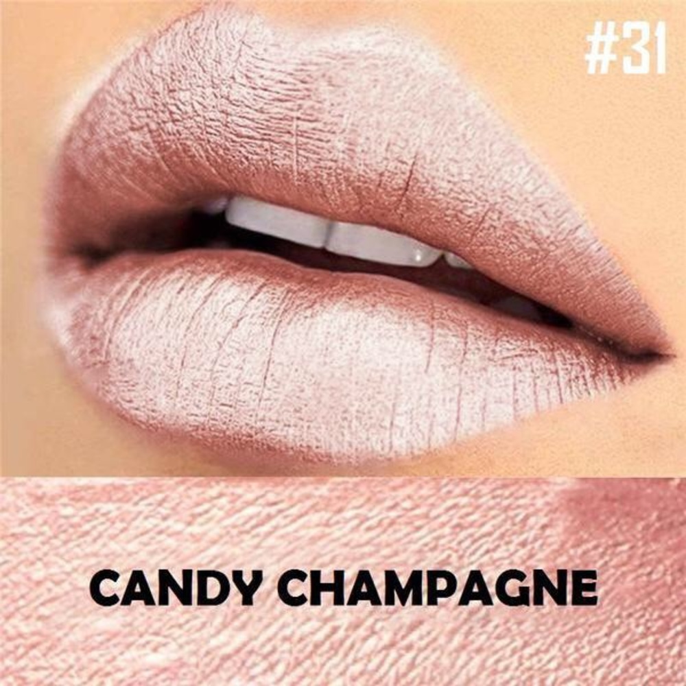 Glittery lip gloss